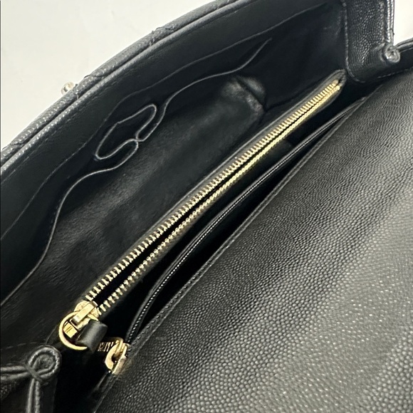 💯Authentic Chanel Black Quilted Shoulder Bag with Gold Accents🍀 - Picture 9 of 17